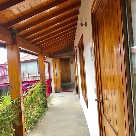 Janelas Da Cabreira Campos (Vieira do Minho, Braga)