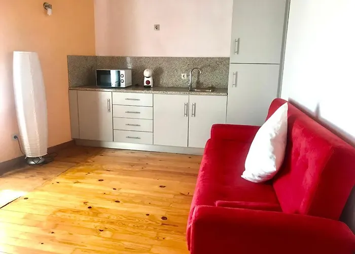 Janelas Da Cabreira Campos (Vieira do Minho, Braga)